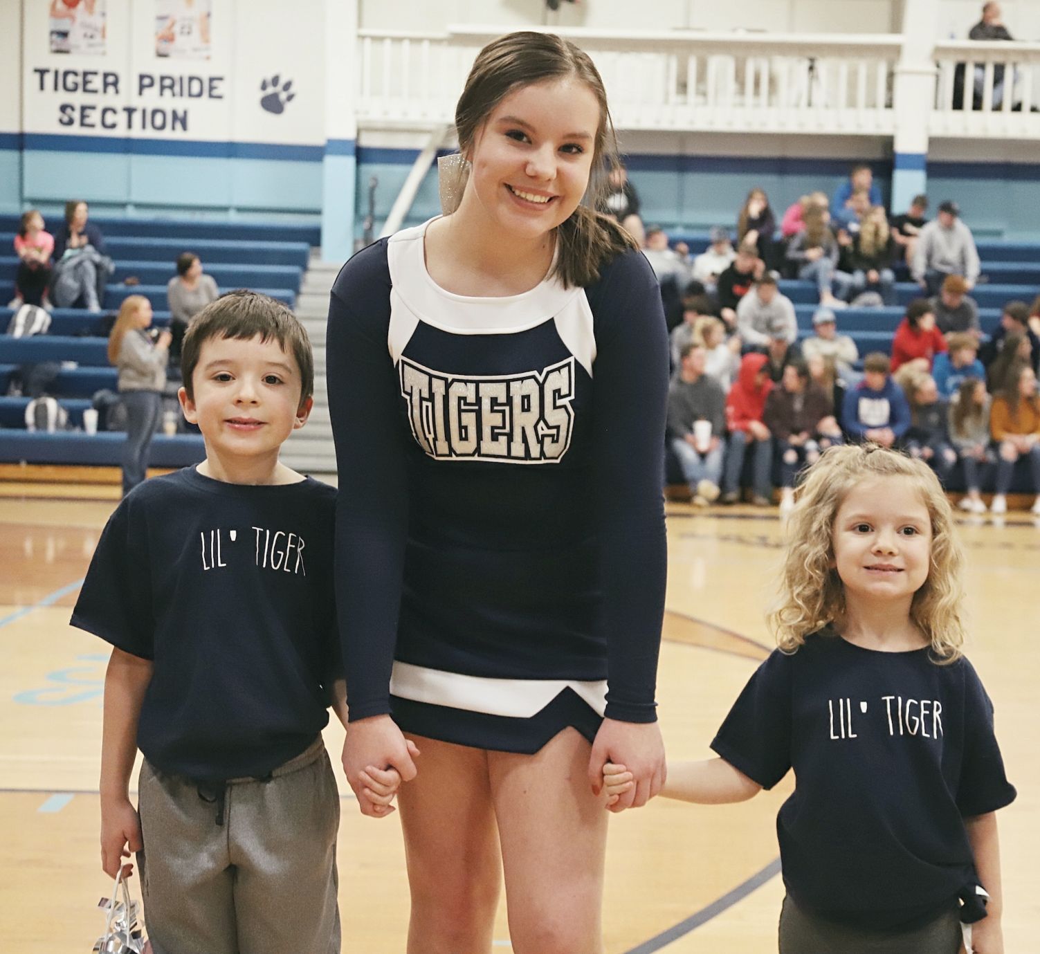 Aiden Brooks with Raylan and Piper Pace